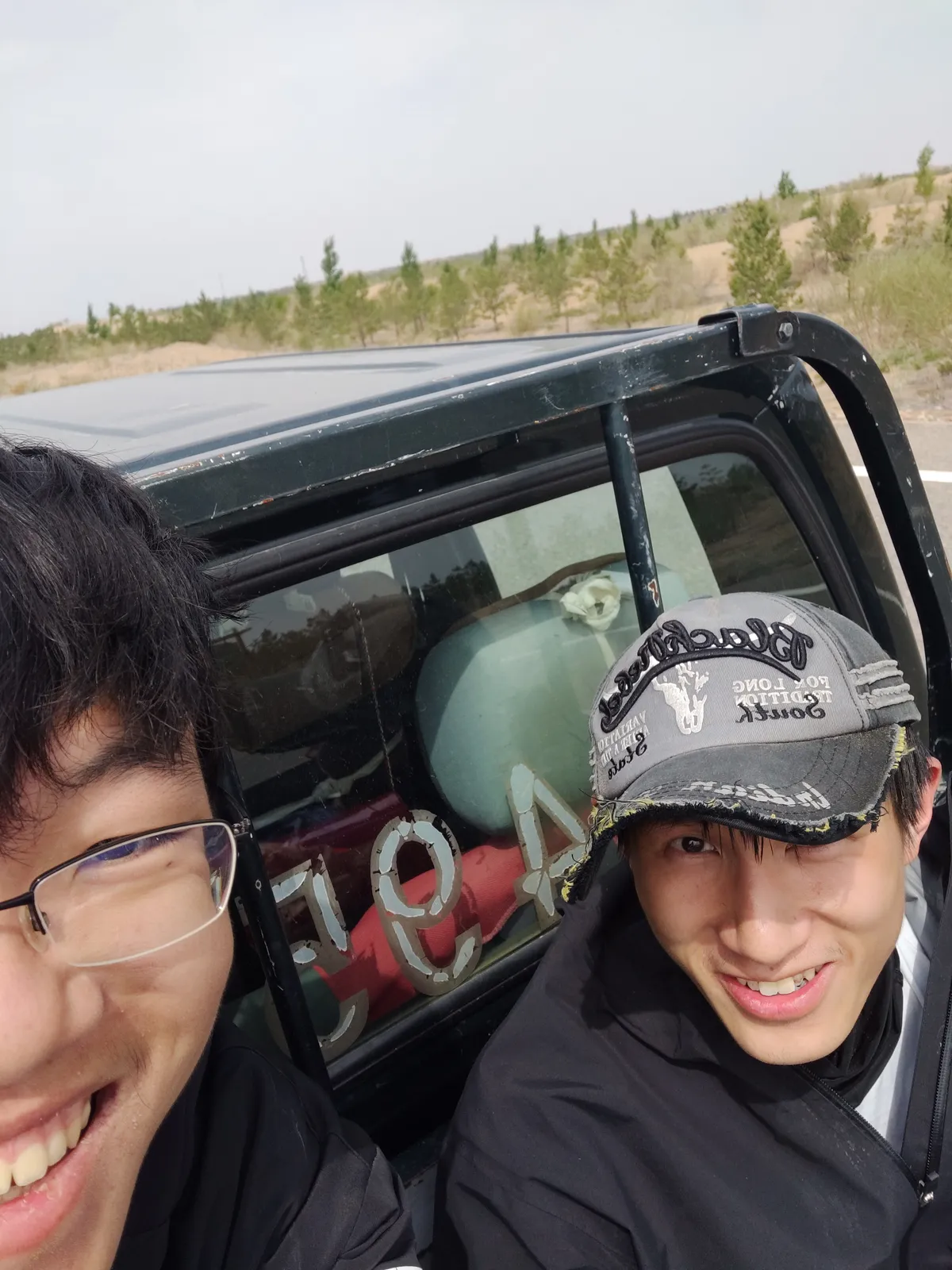 像在拍电影
